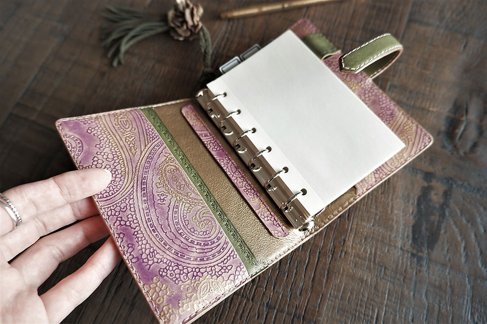 サムネイル： ペイズリーの手帳　ピンク　ハンドメイド　ヌメ革