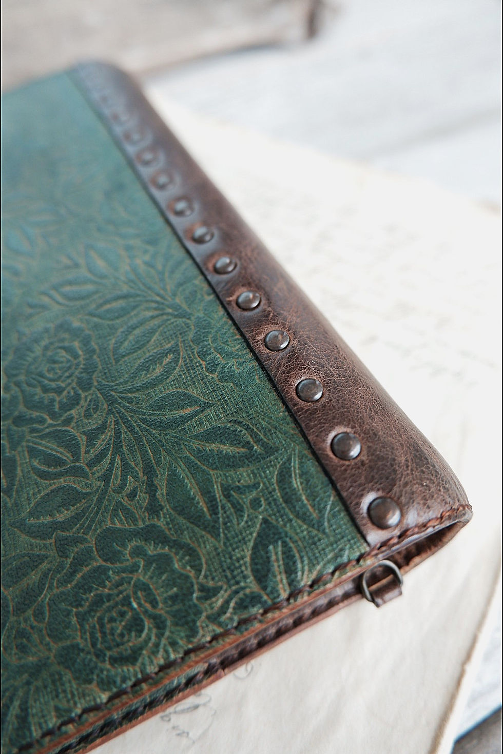 サムネイル： システム手帳　A6　ビリジアンローズ　オールドトランク　バイブルサイズ