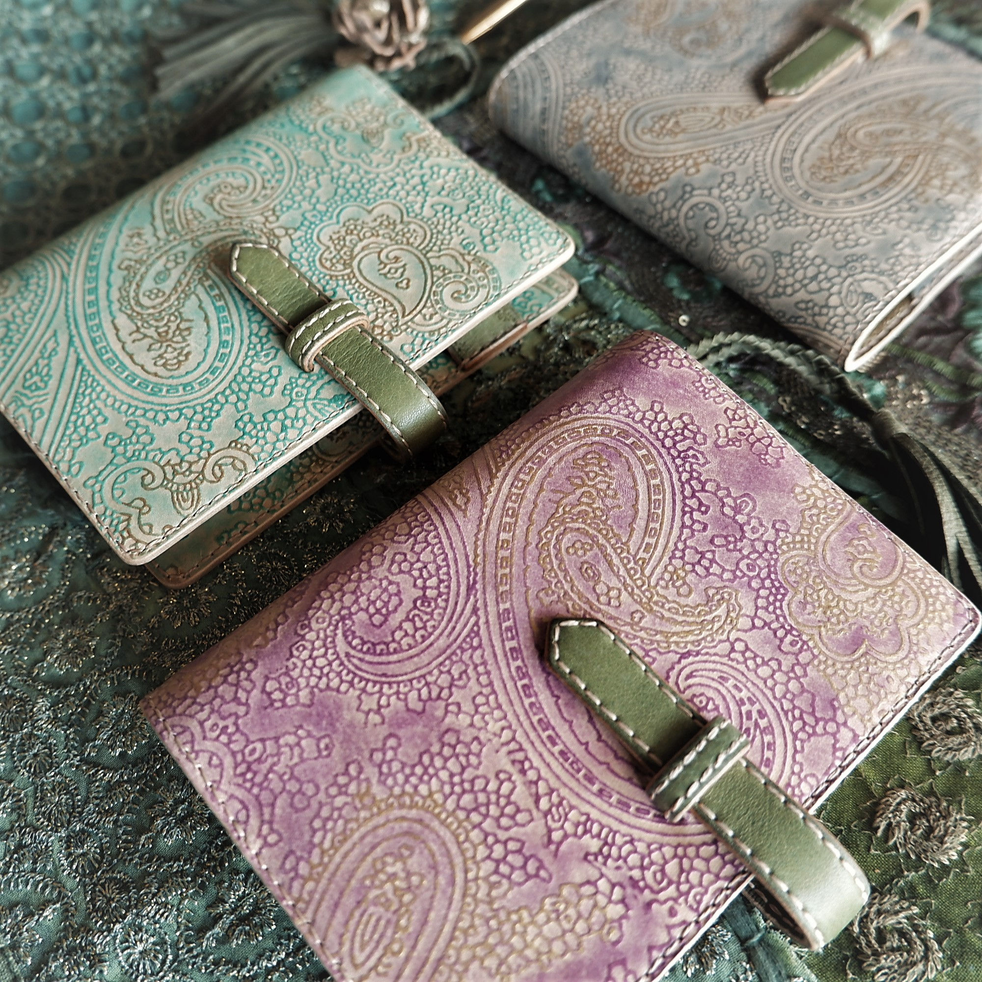 ペイズリーの手帳 ピンク ハンドメイド ヌメ革