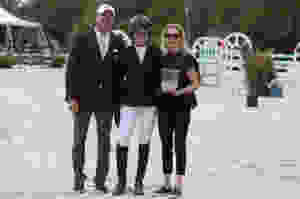 CHESTER WEBER (LEFT) PRESENTS CLEMENTINE GOUTAL WITH THE STYLE AWARD ALONGSIDE JULIET REID.