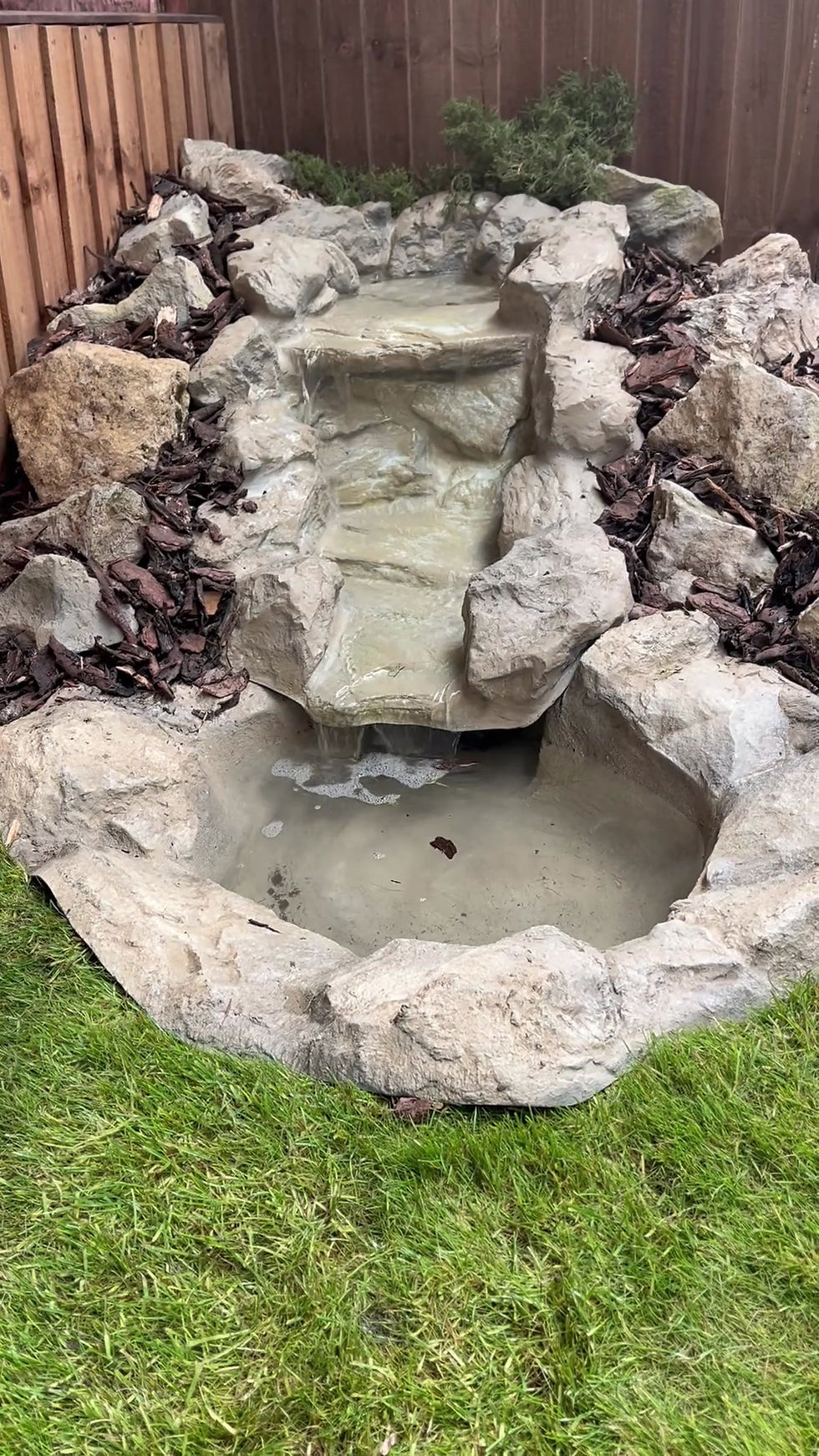 Thumbnail: Large Garden Waterfall