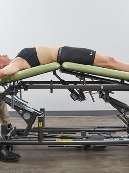 How Physiotherapy Tables Enhance Recovery Sessions