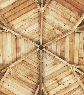 Holzdecke