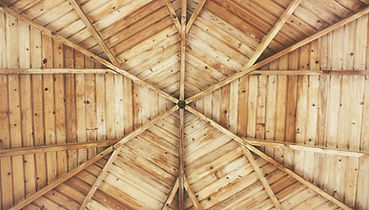 Holzdecke