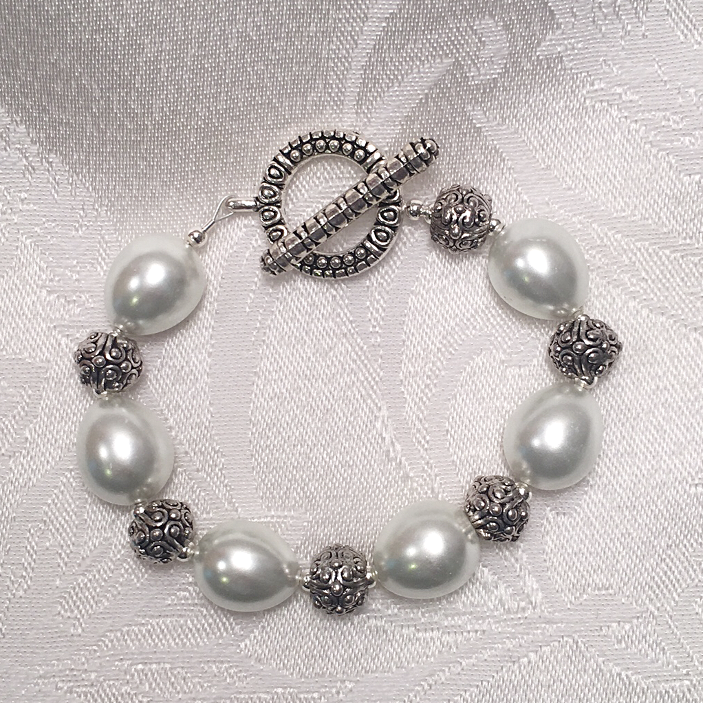 Chunky Pearl Silver Bracelet 