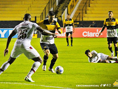 Fluminense joga mal e não faz jus ao favoritismo, perdendo para o Criciúma fora de casa.