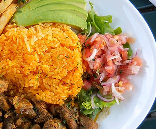 platos-que-debes-probar-en-ecuador-comida-ecuatoriana-web_edited.jpg