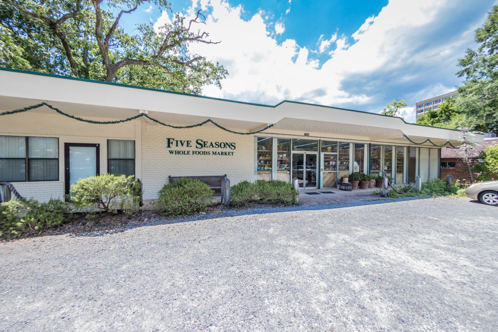 Downtown Ocean Springs, MS - Best Places To Shop.