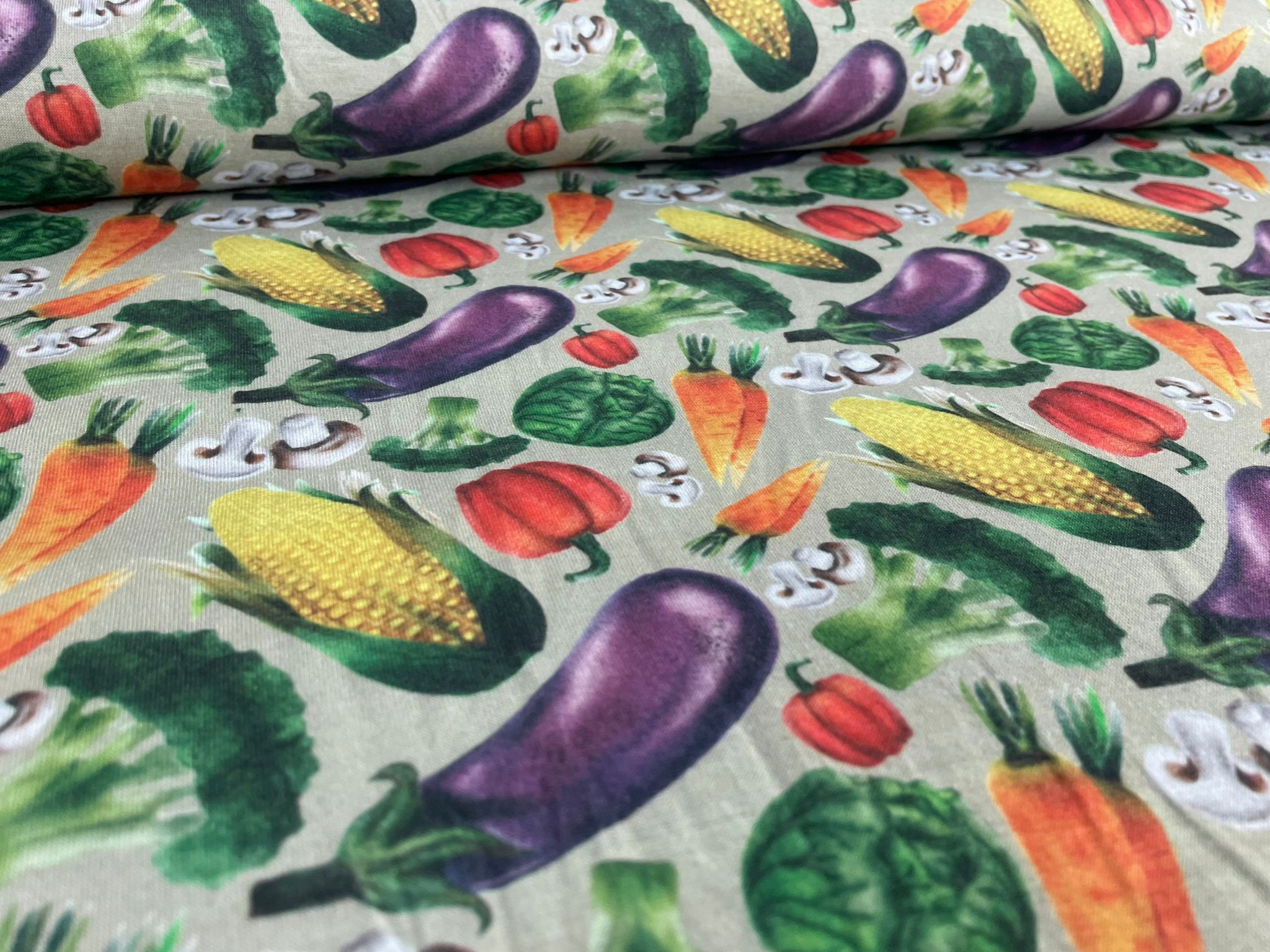 EXCLUSIVE Watercolour Vegetables - Spun Polyester Jersey