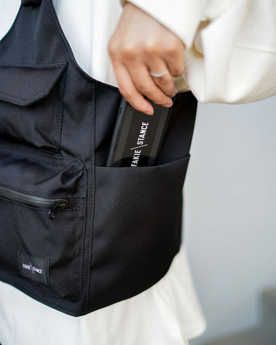 FAKIE STANCE FILMERS VEST BLACK | GRAVITY FUKUOKA