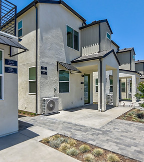 Copy of 100113165_01_hdp_divisionhighland_ext_bldg1.jpg