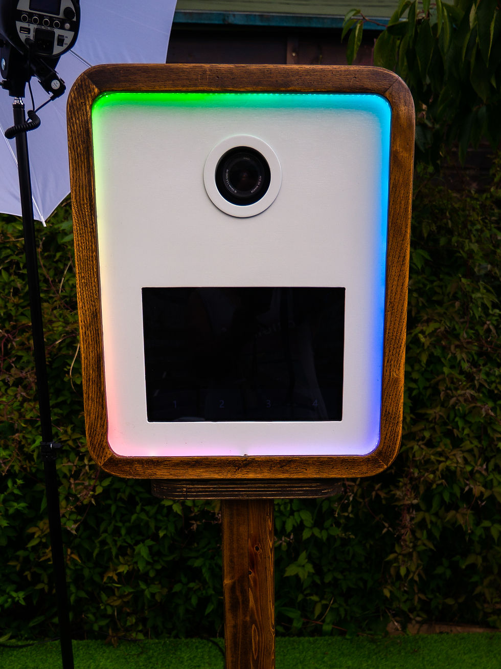 Wooden Photo Pod