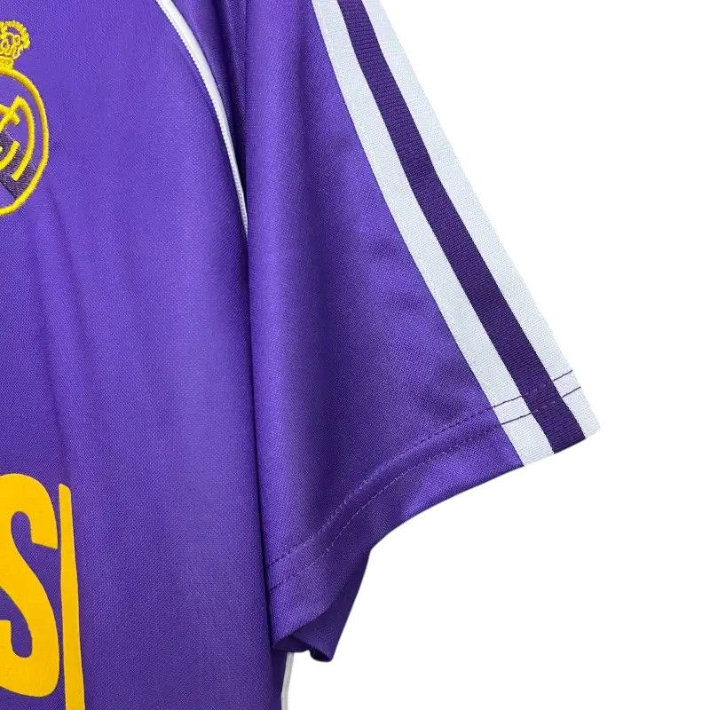 Thumbnail: Retro Real Madrid Away Shirt 1984/1985