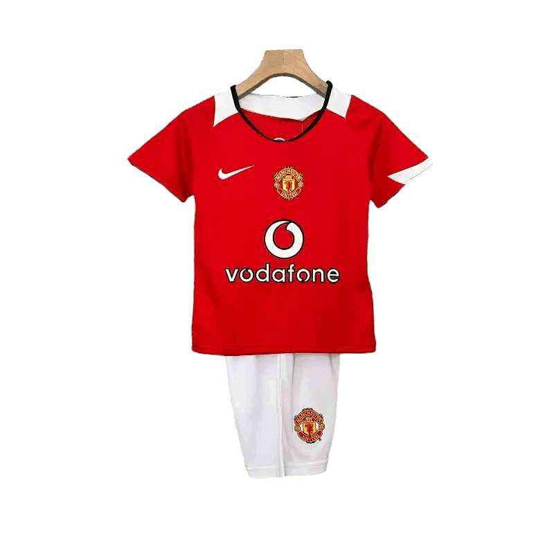 Retro Manchester United Home Kids Kit 2004/2006