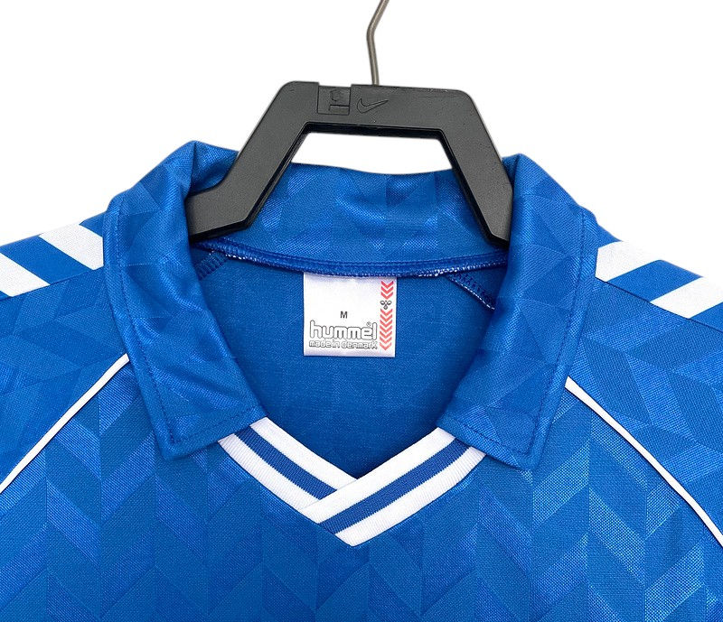 Thumbnail: Retro Real Madrid Away Shirt 1986/1987