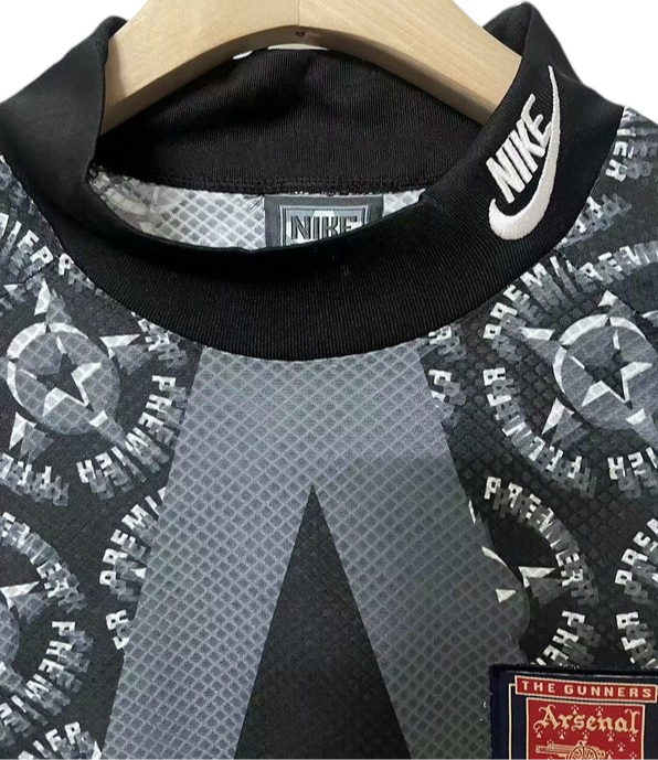 Thumbnail: Retro Arsenal GK Shirt 1994/1995