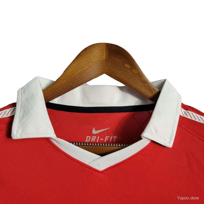 Thumbnail: Retro Manchester United Home Shirt 2010/2011