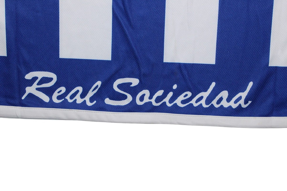 Thumbnail: Retro Real Sociedad Home Shirt 2000/2002
