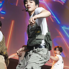 EVNNE Set Philadelphia Ablaze with Heart, Humor, and a Setlist That Didn’t Quit