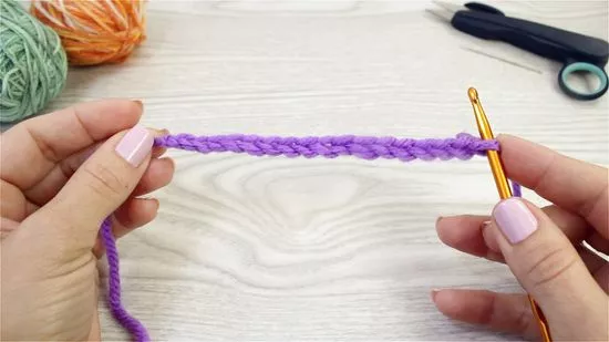 Confection de foulard au crochet (STG)