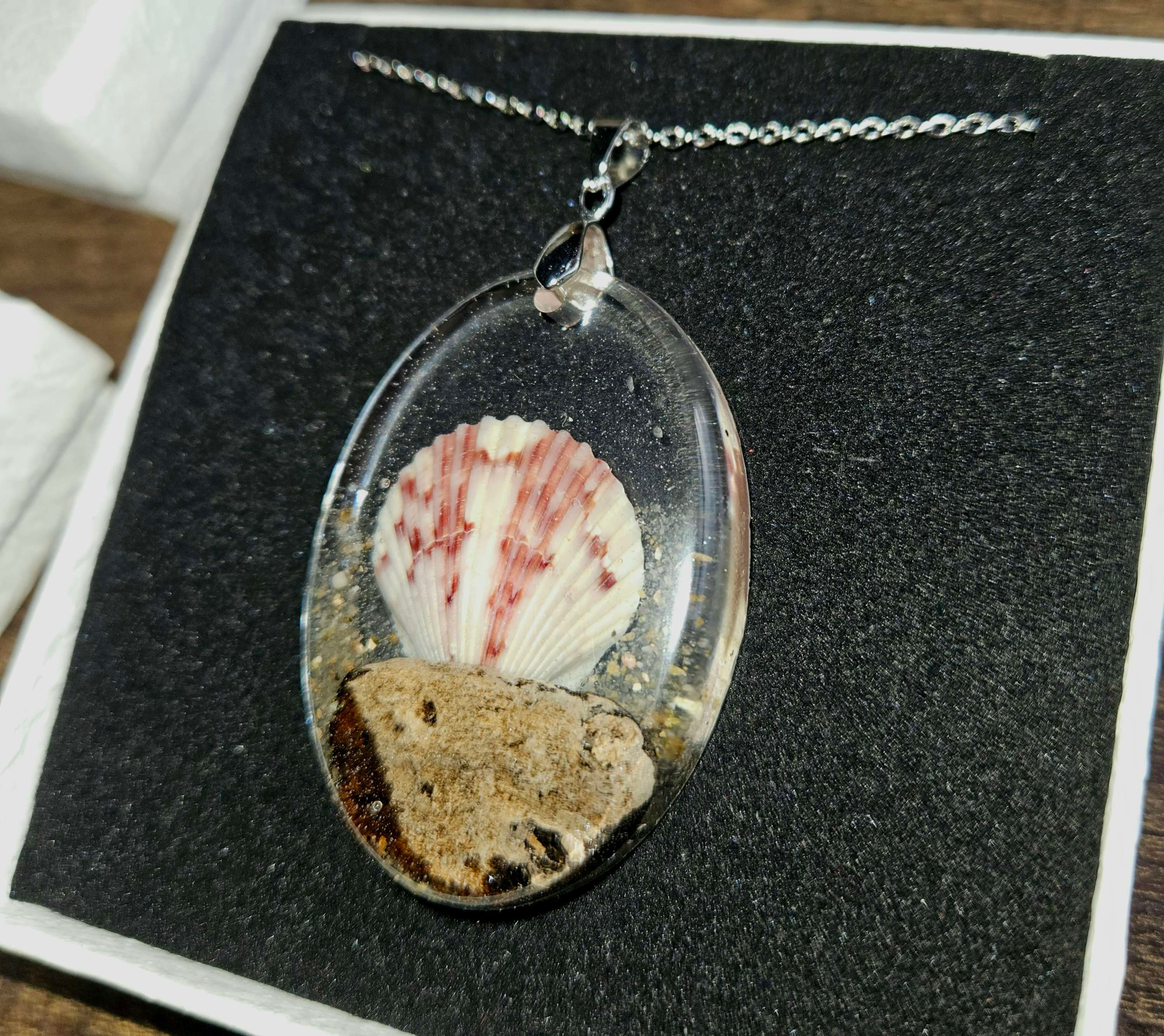 Driftwood & scallop necklace