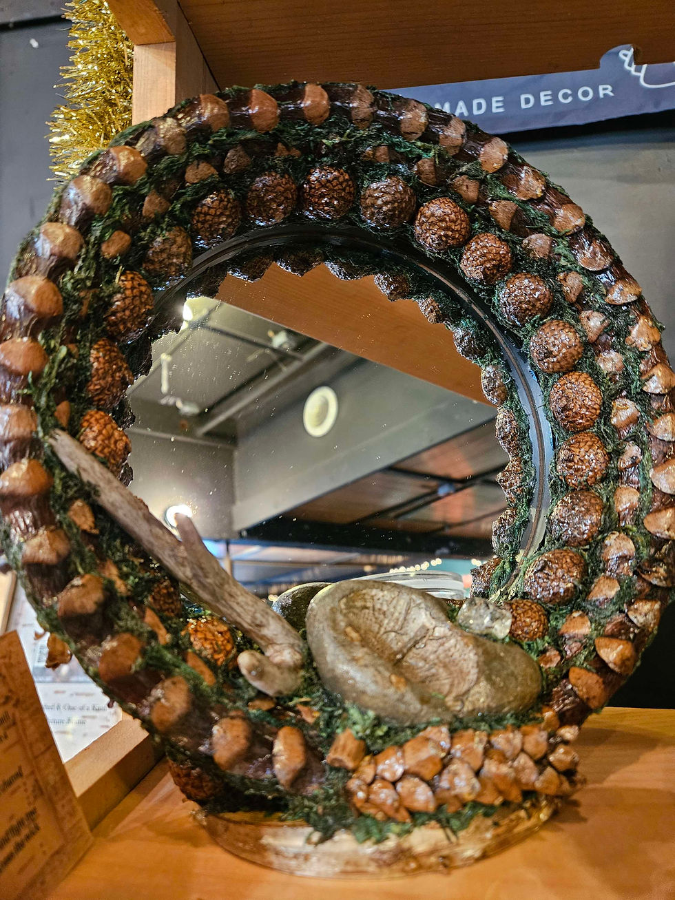 Thumbnail: Rustic mirror with Herkimer diamond 