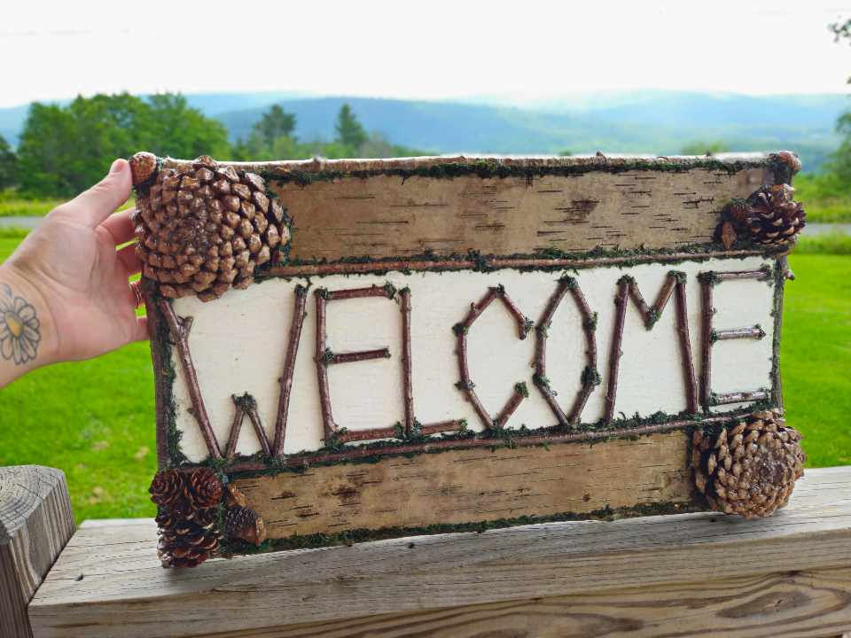 Thumbnail: Rustic welcome sign