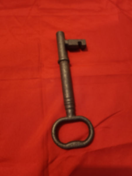 Ogun Macho Key (Llave de Ogun Macho) — Male Key of Ogun