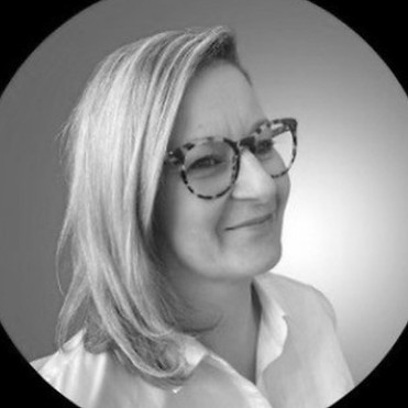 Portrait de Céline, Entrepreneur individuel, dirigeant de la Conciergerie en B