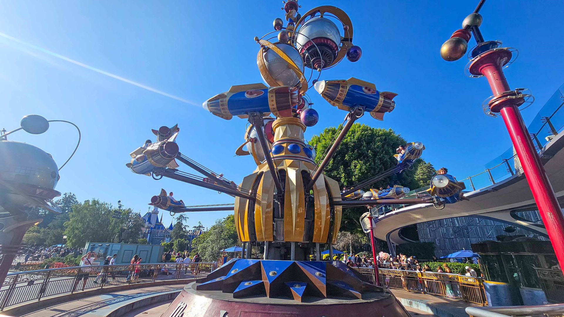 Astro Orbitor na Disneyland em Los Angeles