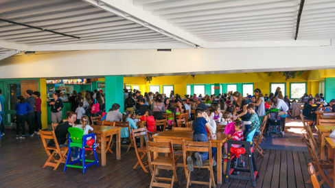 Puerto de Comidas no Parque de la Costa