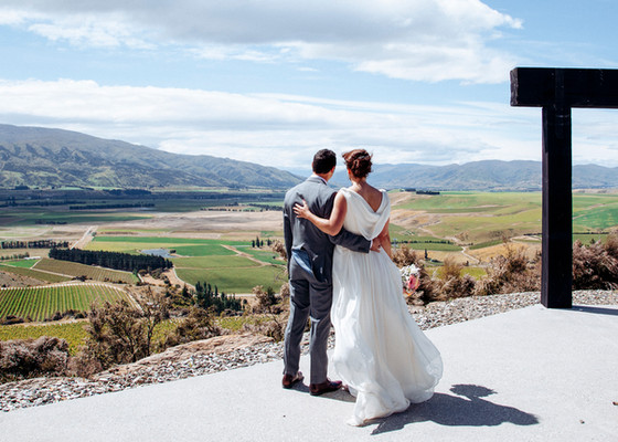 Weddings at The Canyon at Tarras Vineyards NZ