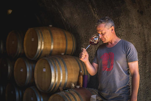 Christopher_Keys_Pinot_in_Cave_81e6fcc1-301f-4b55-9996-bc182c830421.jpg