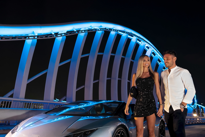 Renting a Luxury Car in Dubai: A Thrilling Experience with Flagship Rentals
