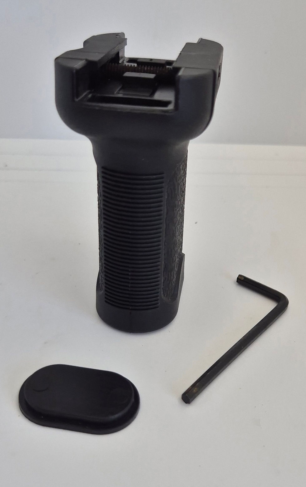 BLACK STUBBY ANGLED NYLON FOREGRIP FOR GEL BLASTER