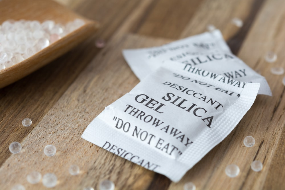 CRÉDITOS: Jakkrit pimpru Shutterstock - FUENTE: https://ecoinventos.com/usos-bolsas-gel-silice/