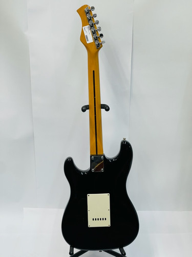 Hondo H77 Electric Guitar | Lynchburg Pawn Shop