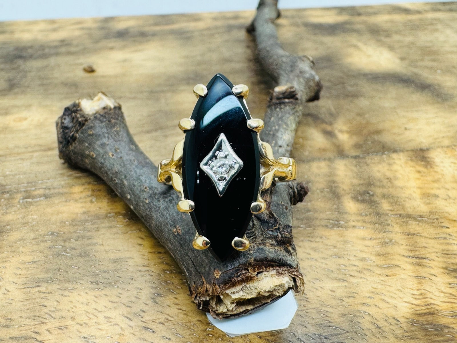 10 KYG Black Onyx Marquise w Diamond Accents