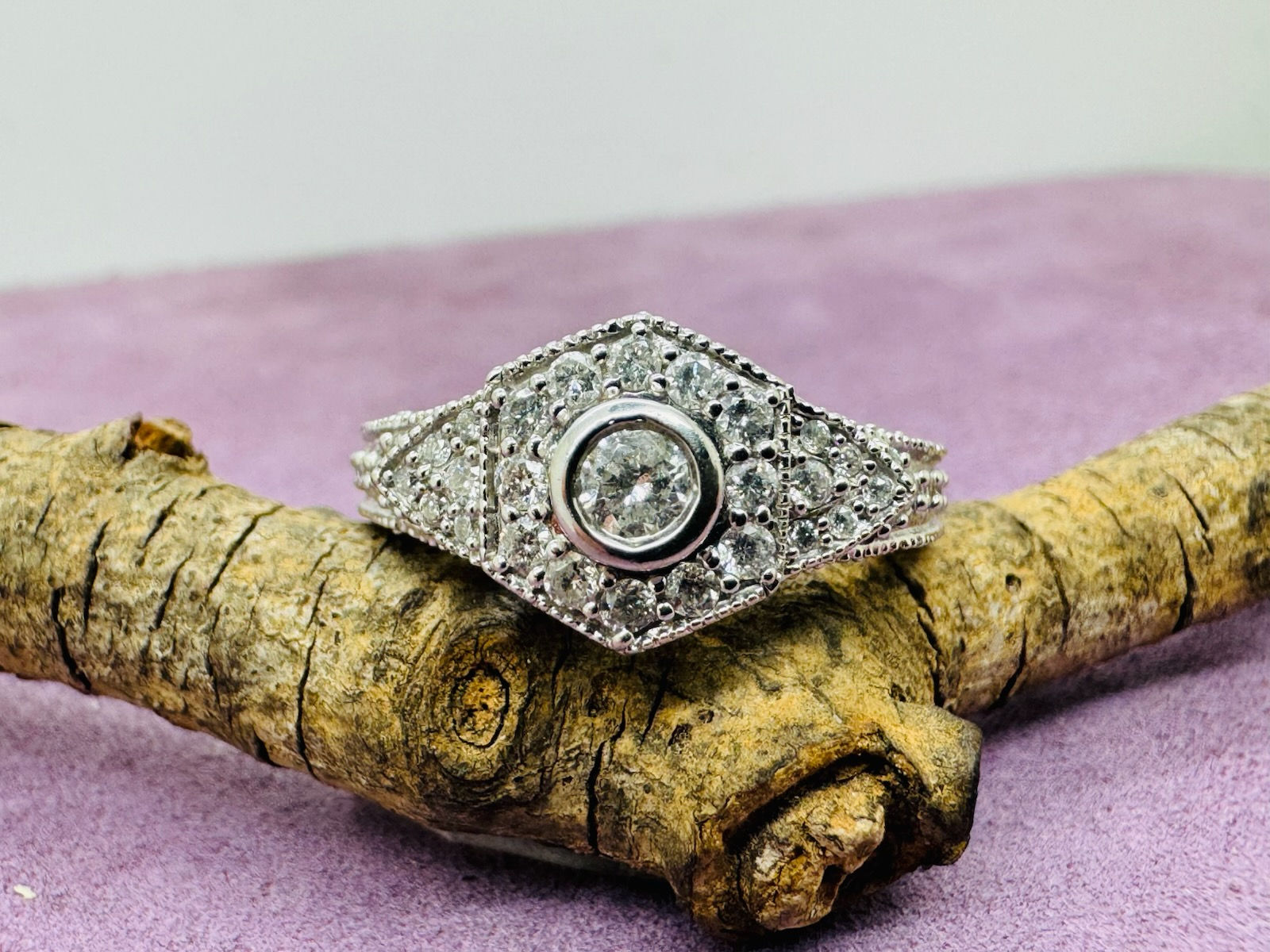 14 KWG Hexagon Pave Style Diamond Ring