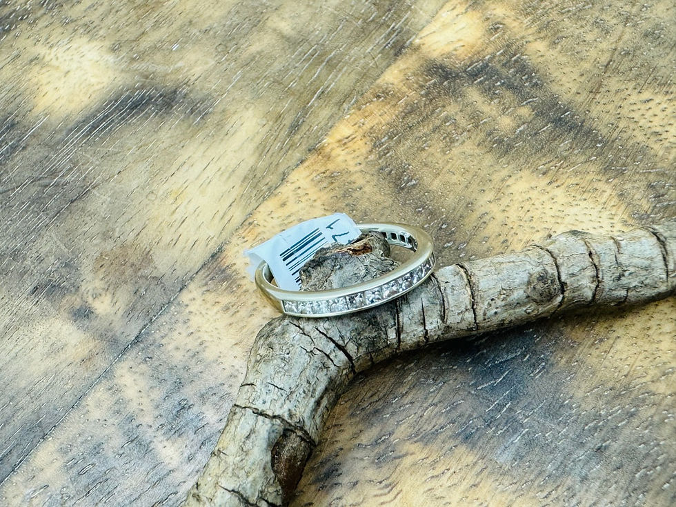 Thumbnail: 14 KWG Princess Cut Diamond Band