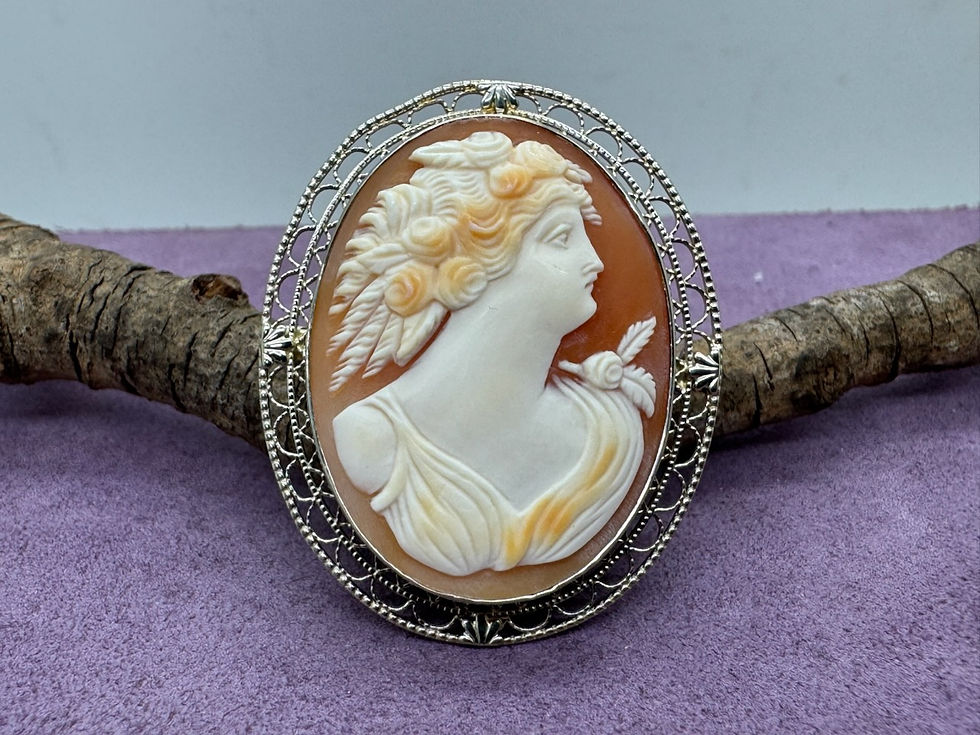 Thumbnail: 14 KYG Vintage Cameo Pin