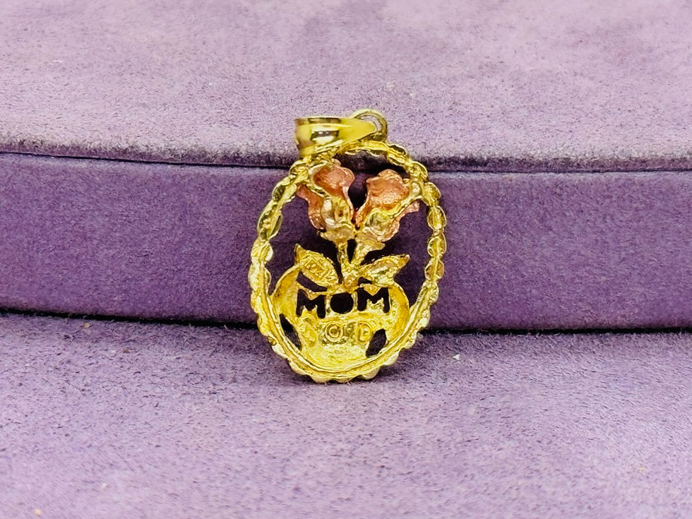 Thumbnail: 10KYG Mom  Pendant with Floral Design