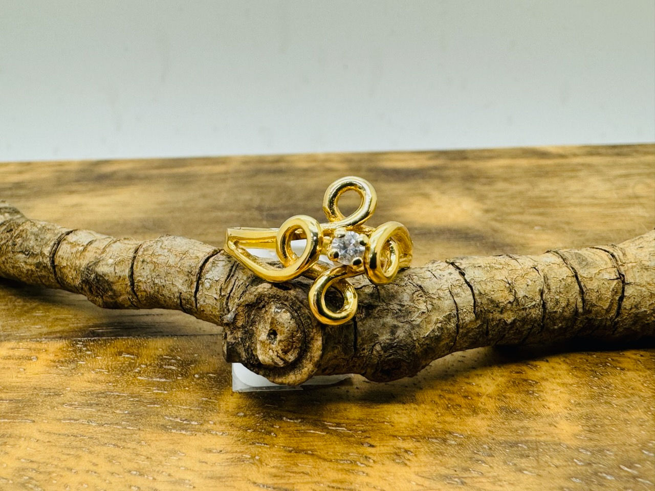 14 KYG Diamond Love Knot Ring