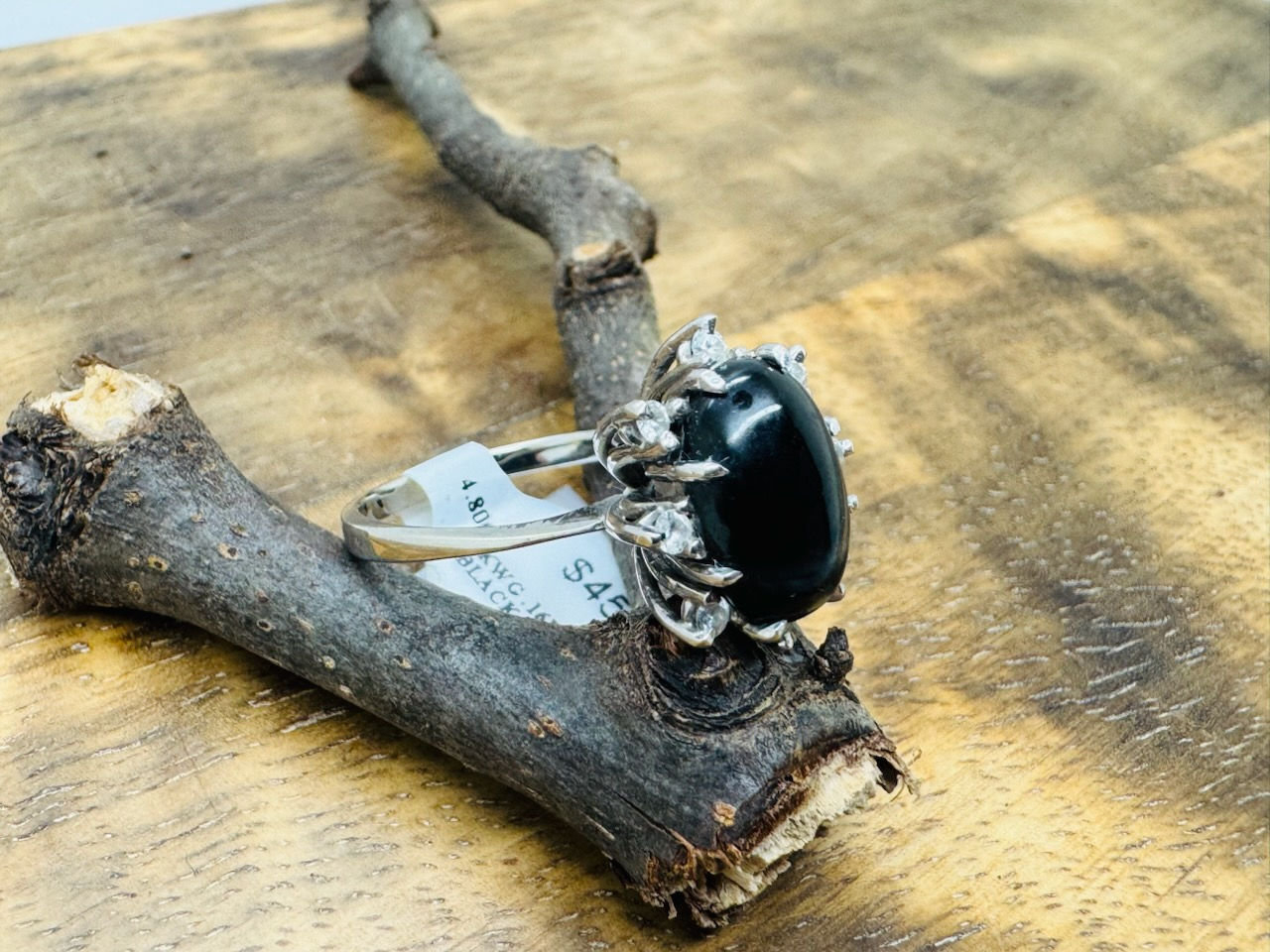 14 KWG Black Star Diopside Oval Ring with Diamond Accents