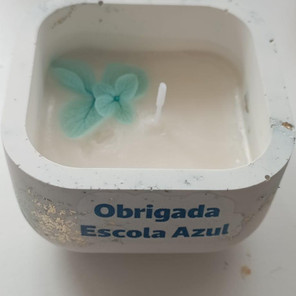 Vela pequena, "Obrigada, Escola Azul", decoração azul