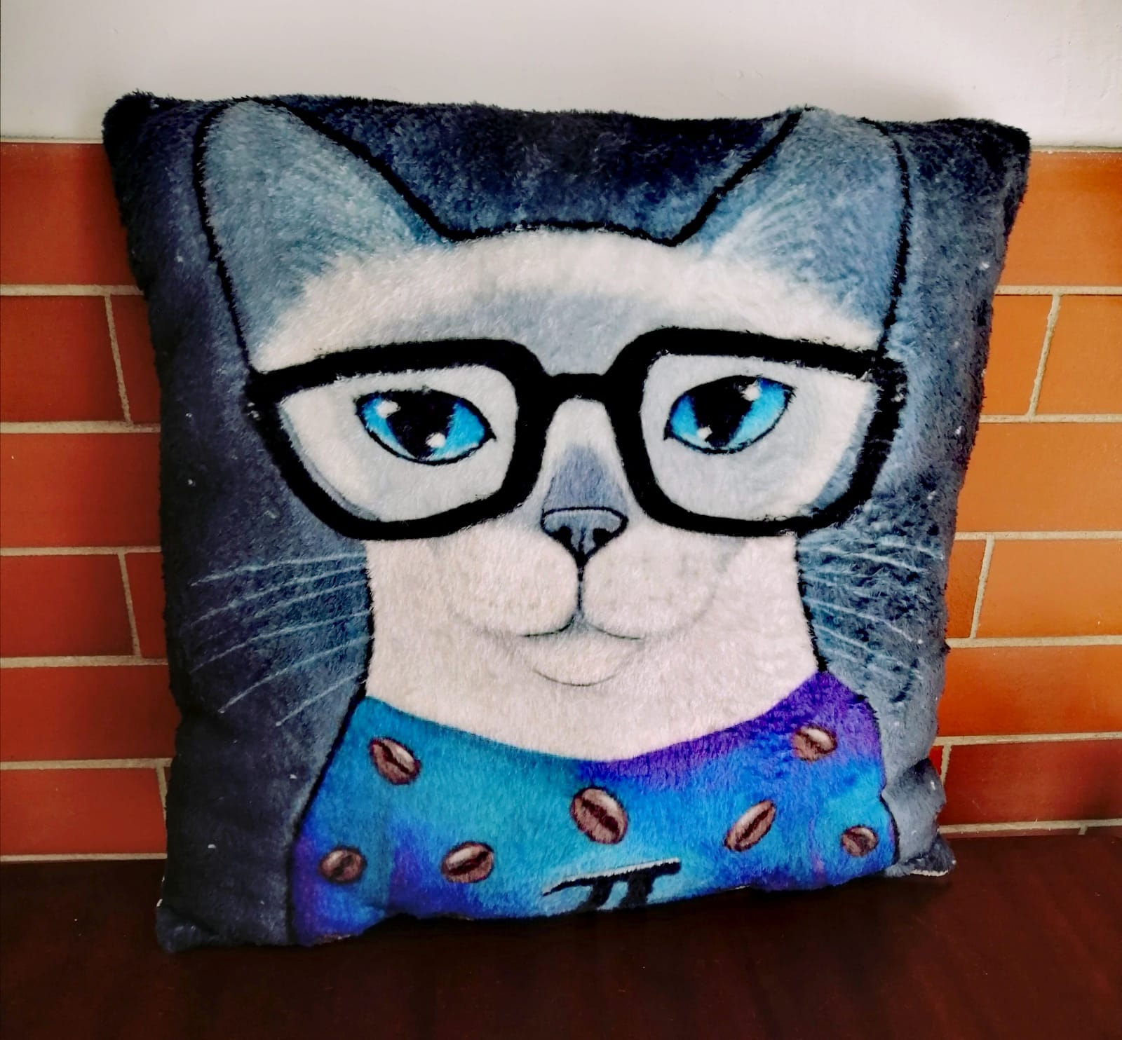 Almohada gato plomo