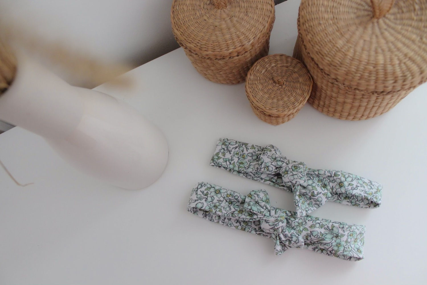 Bandeau à boucle - Éveil fleuri