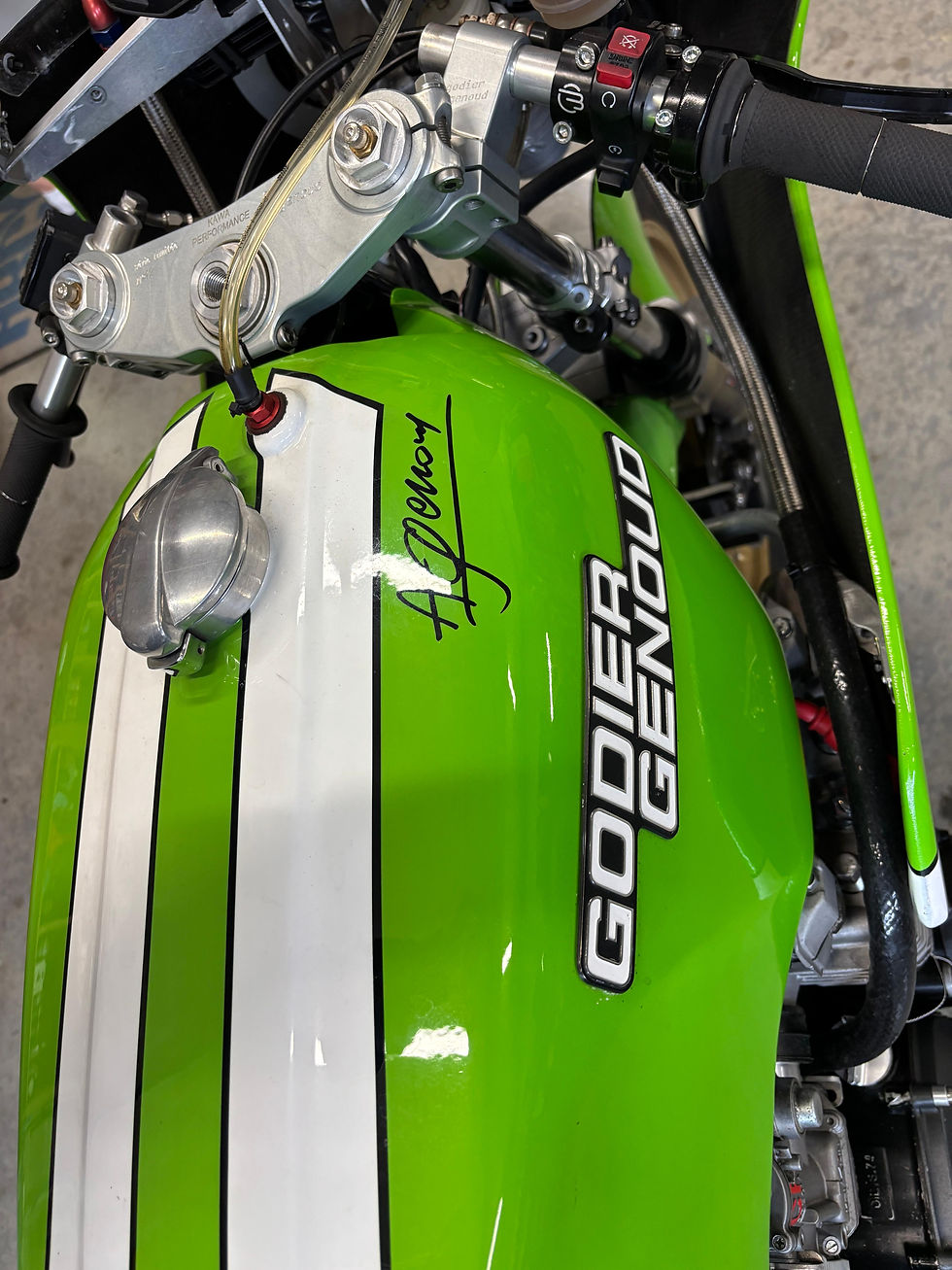 Miniature : Godier-Genoud GG 02 R 1000 — 1981, moto de collection