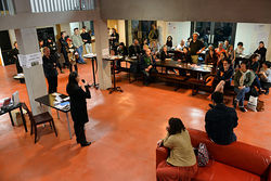 Présentation au public