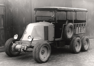 1924 Renault Type MH 6 Roues